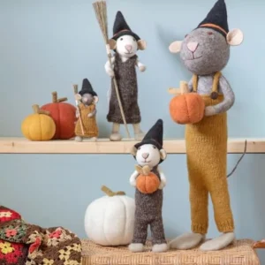 En Gry & Sif - three tiny handmade pumpkins