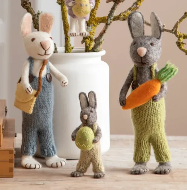 En Gry & Sif little grey hare - romper & carrot