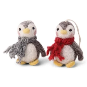 En Gry & Sif trio of baby penguins