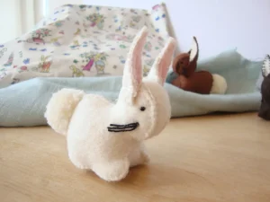 Handmade little felt rabbit - white