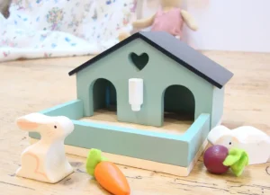 Little Wooden Bunny House