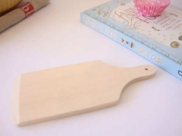 Little wooden chopping board