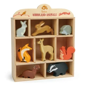 Little wooden woodland animal collection - 8 animals and shelf