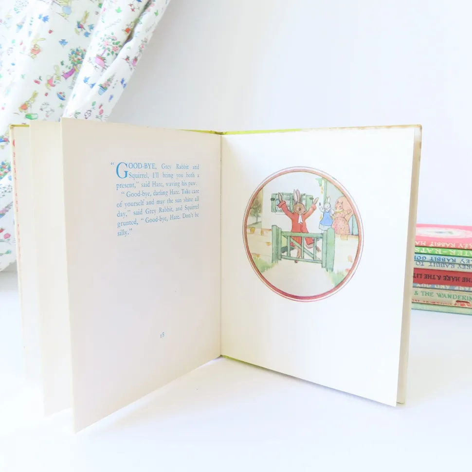 VINTAGE book - Hare Goes Shopping (1969)