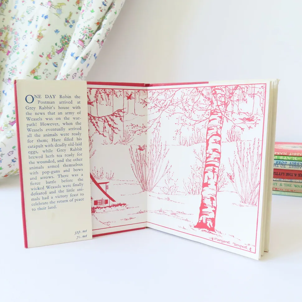 VINTAGE book - Hare Joins the Home Guard (1970)