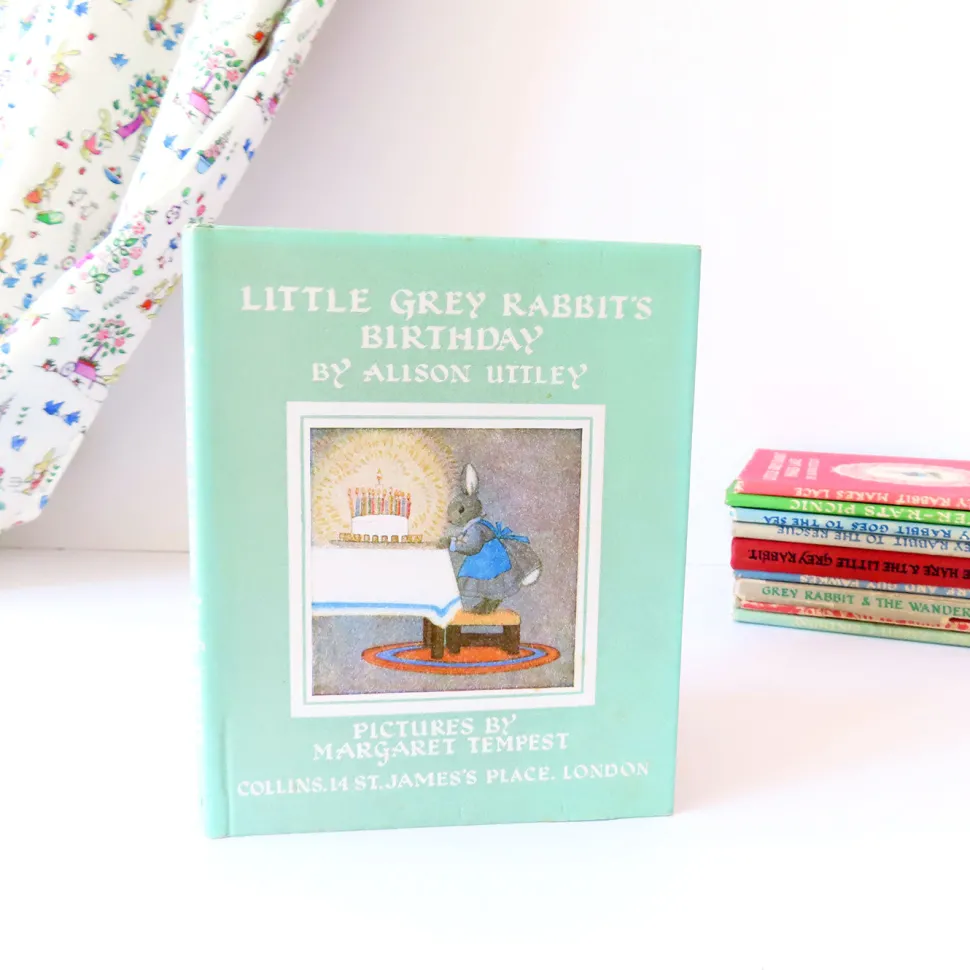 vintage_book__little_grey_0-2.webp VINTAGE book - Little Grey Rabbit's Birthday (1971)