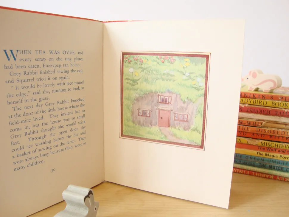 vintage_book__little_grey_2-4.webp VINTAGE book - Little Grey Rabbit Makes Lace (1962)