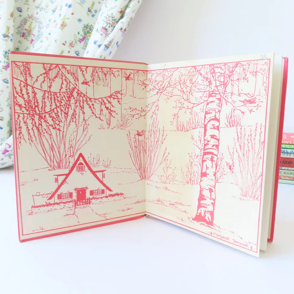 vintage_book__little_grey_5-1.webp VINTAGE book - Little Grey Rabbit Makes Lace (1951)