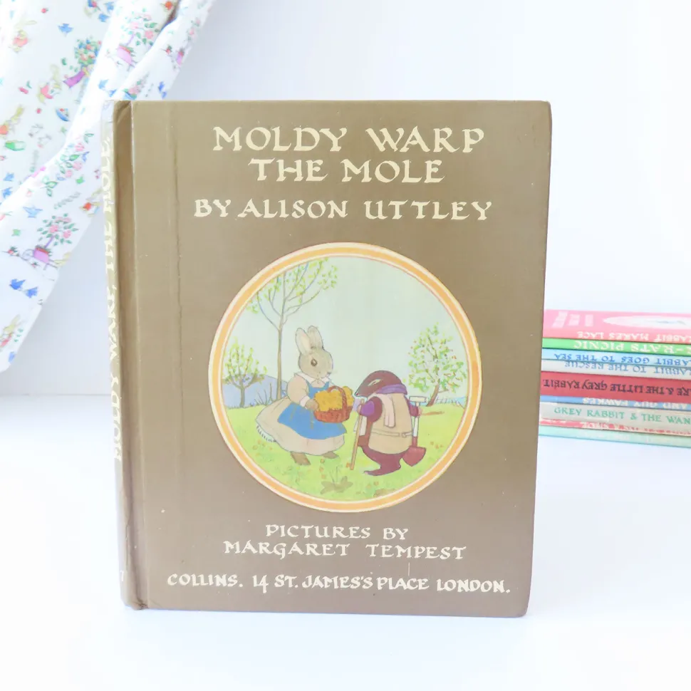 VINTAGE book - Moldy warp the Mole (1975)