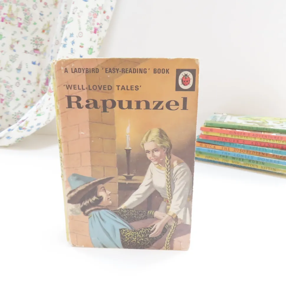 vintage_ladybird_book___r_0-1.webp VINTAGE Ladybird book - Rapunzel (1970s)
