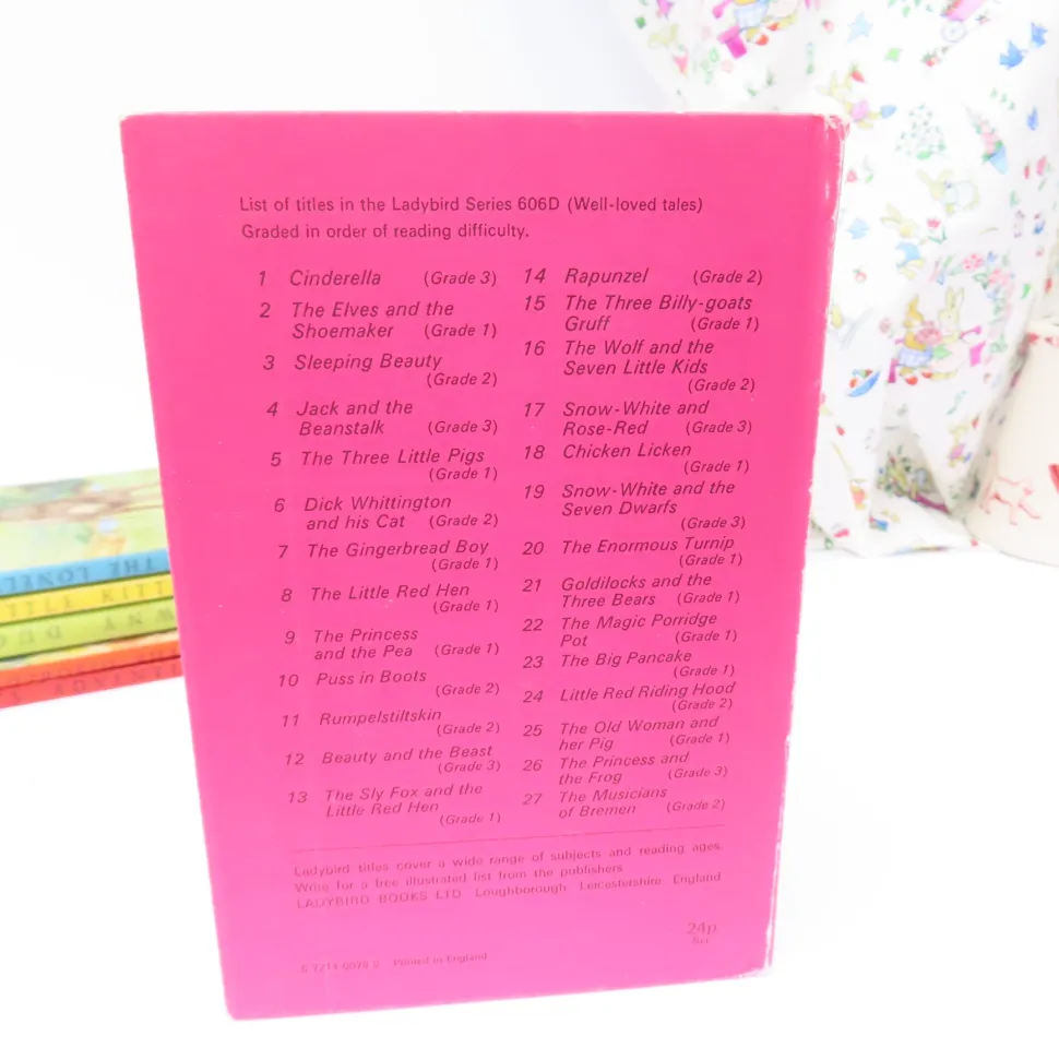 vintage_ladybird_book___s_1.webp VINTAGE Ladybird book - Sleeping Beauty (late 1970s)