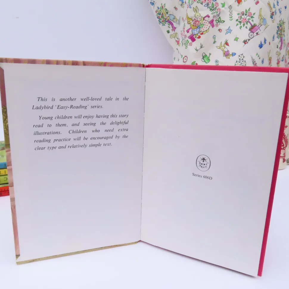 vintage_ladybird_book___s_2.webp VINTAGE Ladybird book - Sleeping Beauty (late 1970s)