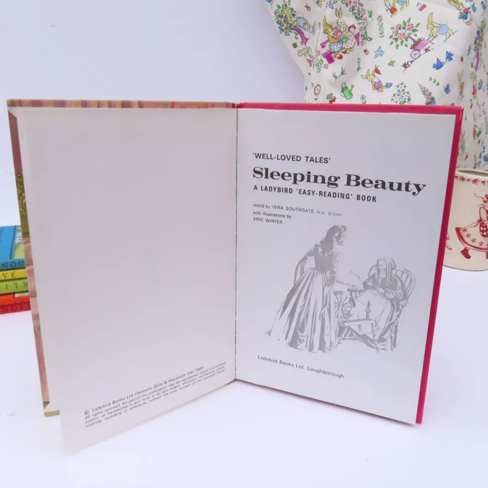 vintage_ladybird_book___s_3.webp VINTAGE Ladybird book - Sleeping Beauty (late 1970s)